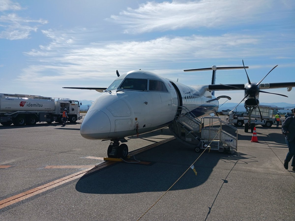 よこさん tweet media