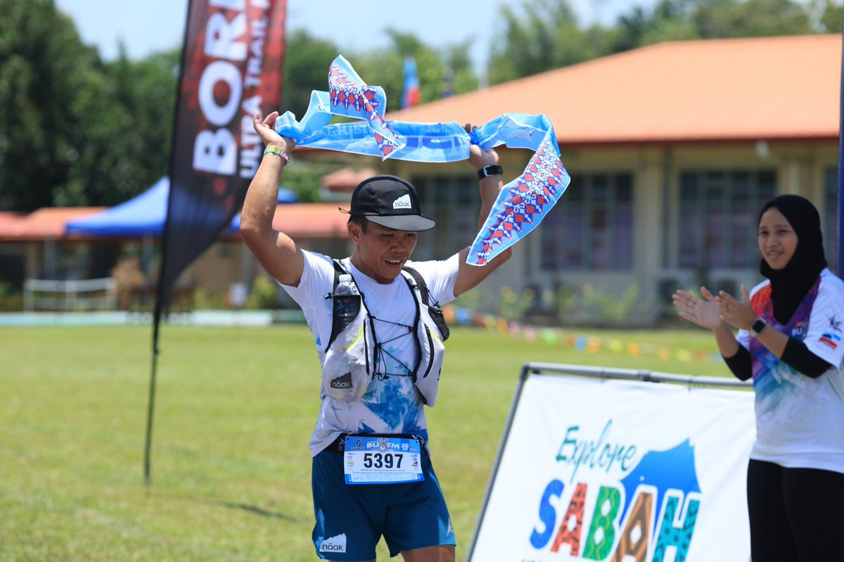 AsiaTrailMaster's tweet photo. BUTM 50 : Wilsen Singgin confirmed his lead status in Sabah once again with a convincing victory on the 50k in 6h20. Basque runner Unai Garmendia took second on his holiday and Sheron Shariman third. https://t.co/QpxrIjRIRW