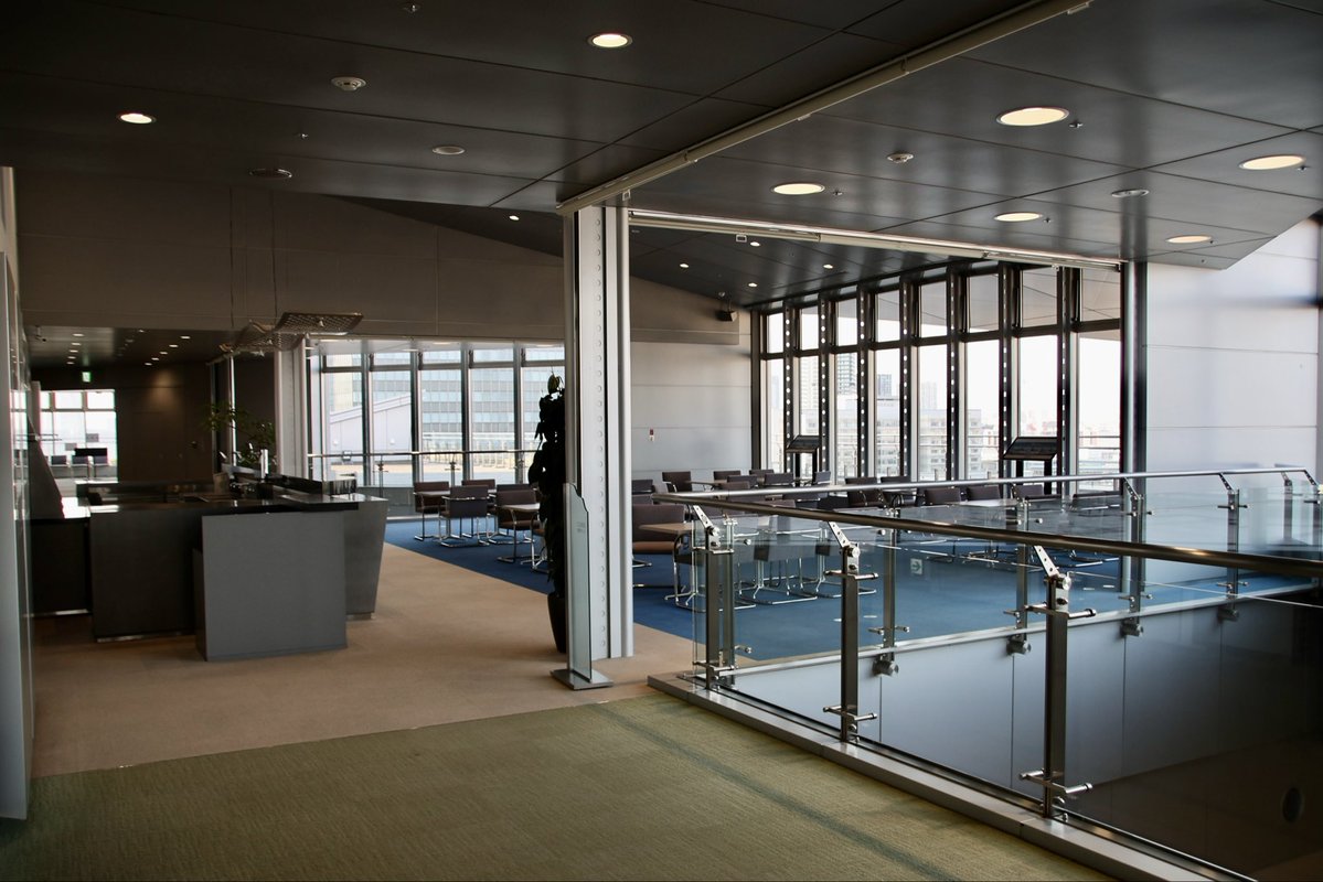 exaurosoar's tweet image. ここ人いない時に来るとだいぶ #liminalspace で良い