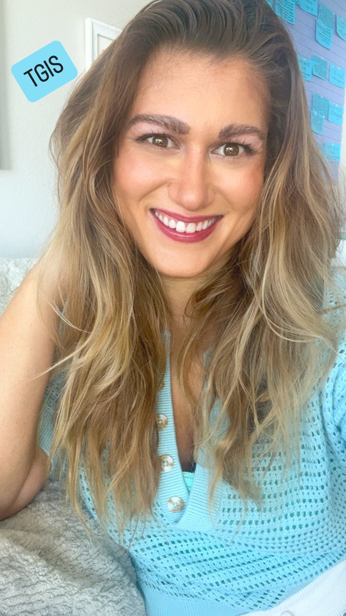 Torri Belle ✨is querying✨ a spec mystery🌲🌊👻 tweet media