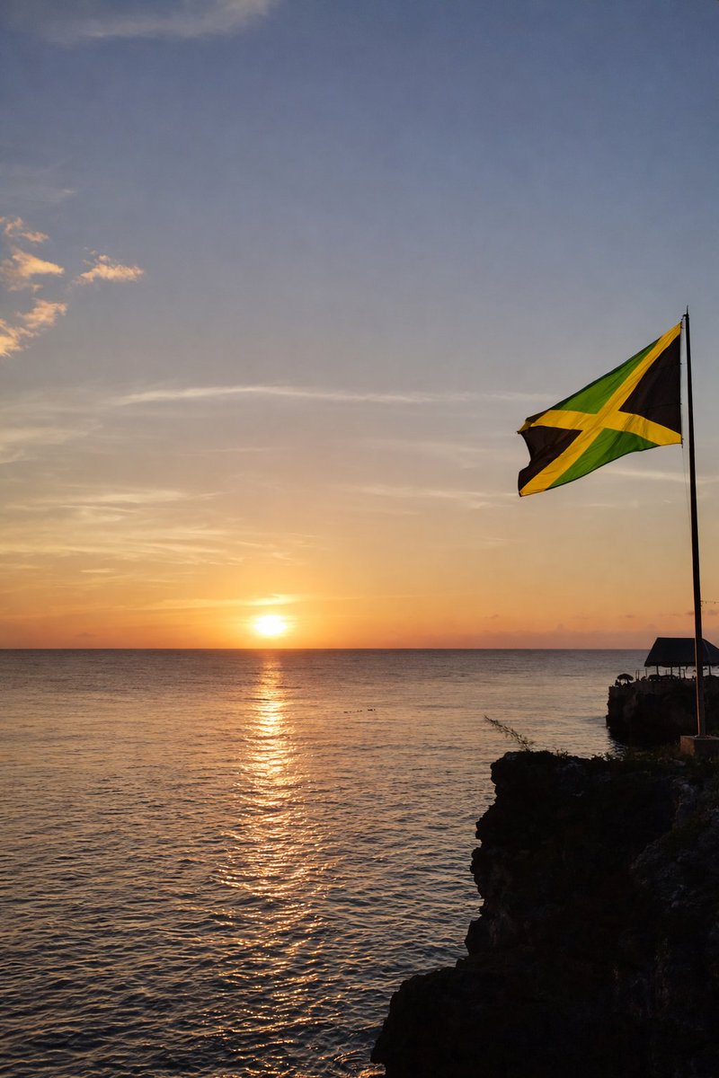 NolavA58918001's tweet image. But tomorrow may rain so
I'll follow the sun... 🌅
#SpringBreak #Jamaica
