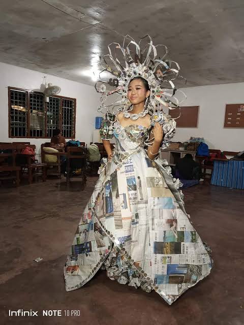 filocapri's tweet photo. ginoo and binibining kalikasan ang training natin sa drag costume making https://t.co/B4kGmolknF