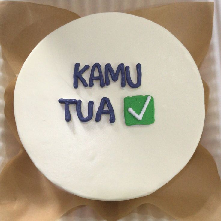 punzsel's tweet photo. maaf yaa kak, lilinnya lupa beli hehe https://t.co/61bNGxaSsC