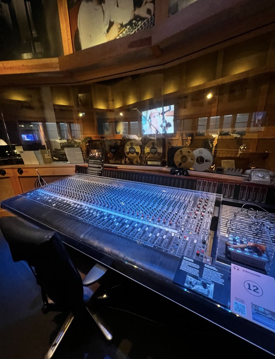 Heyitsme_ry tweet media