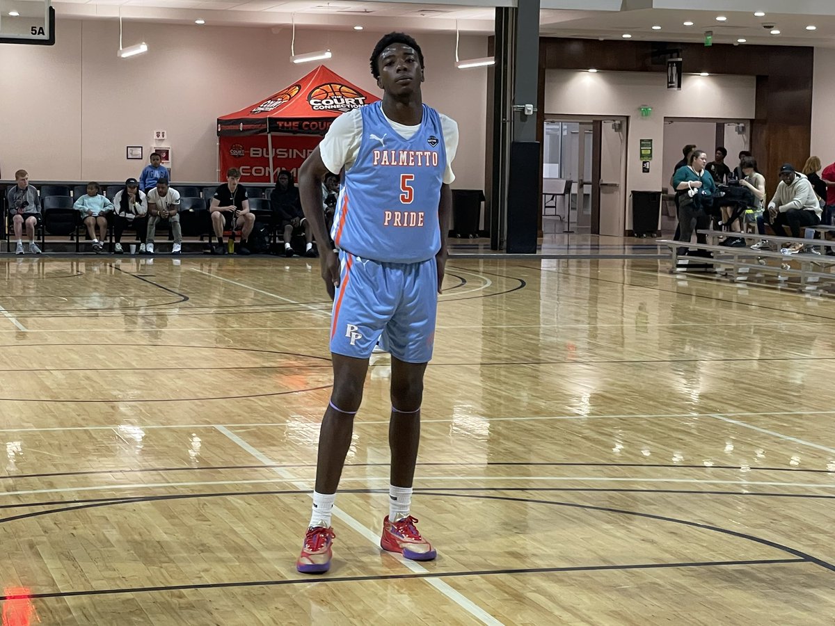 Swanny1973's tweet photo. Several players stood out in performance here at #PhenomGrassrootsTOC in Rock Hill today. 

Checkout the site all next week for coverage.  So much talent in the gym today. 

https://t.co/PW8rv32q8t

@KalebAllen98686 @blakewalk3r @iam_delo1 https://t.co/hLIwPix9AC