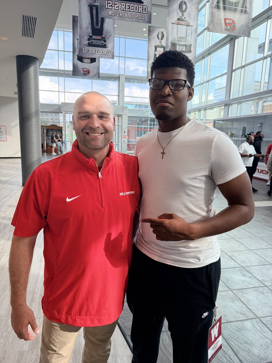 JToney_65's tweet photo. Great time visiting @WKUFootball���️ Appreciate the hospitality and genuine conversation @CoachBernardi74‼️💪🏾💯🔥

@Coach_StrickOL @StevenCarterNLP @bigka54 @benjaminwolk @ChadSimmons_ @RecruitGeorgia @Rivals @On3 @GAPrepVarsity @sixstarfootball @Ga_Gridiron @247recruiting @D1RecruitNation