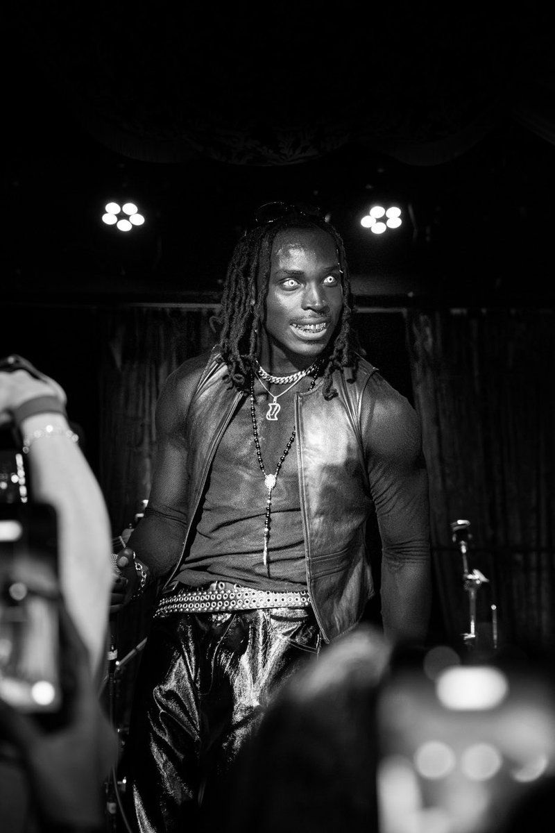 ☆blackstar☆ tweet media