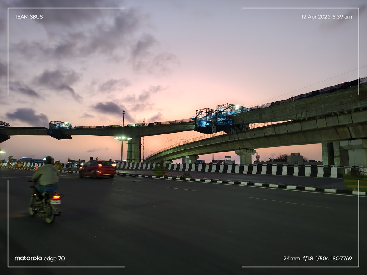 Siva_Bharani's tweet image. Shot on #Motorola #MotoEdge70 #NoEdit 

Shutter speed mattum innum fast ah irundha avalavu dhan