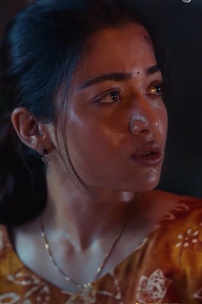 She: Pls thiru stop this,Prakash una nambithaan inga vitutu poirukan.Vidunja engaluku koyila kalyanam epo poi en thodaila kai vatchu nighty ah mela thookura

Me: clg tym la nee avana thedi hostel varapo evalo vati panirukom,one last tym de.nee othukala unga appaku phone potruven