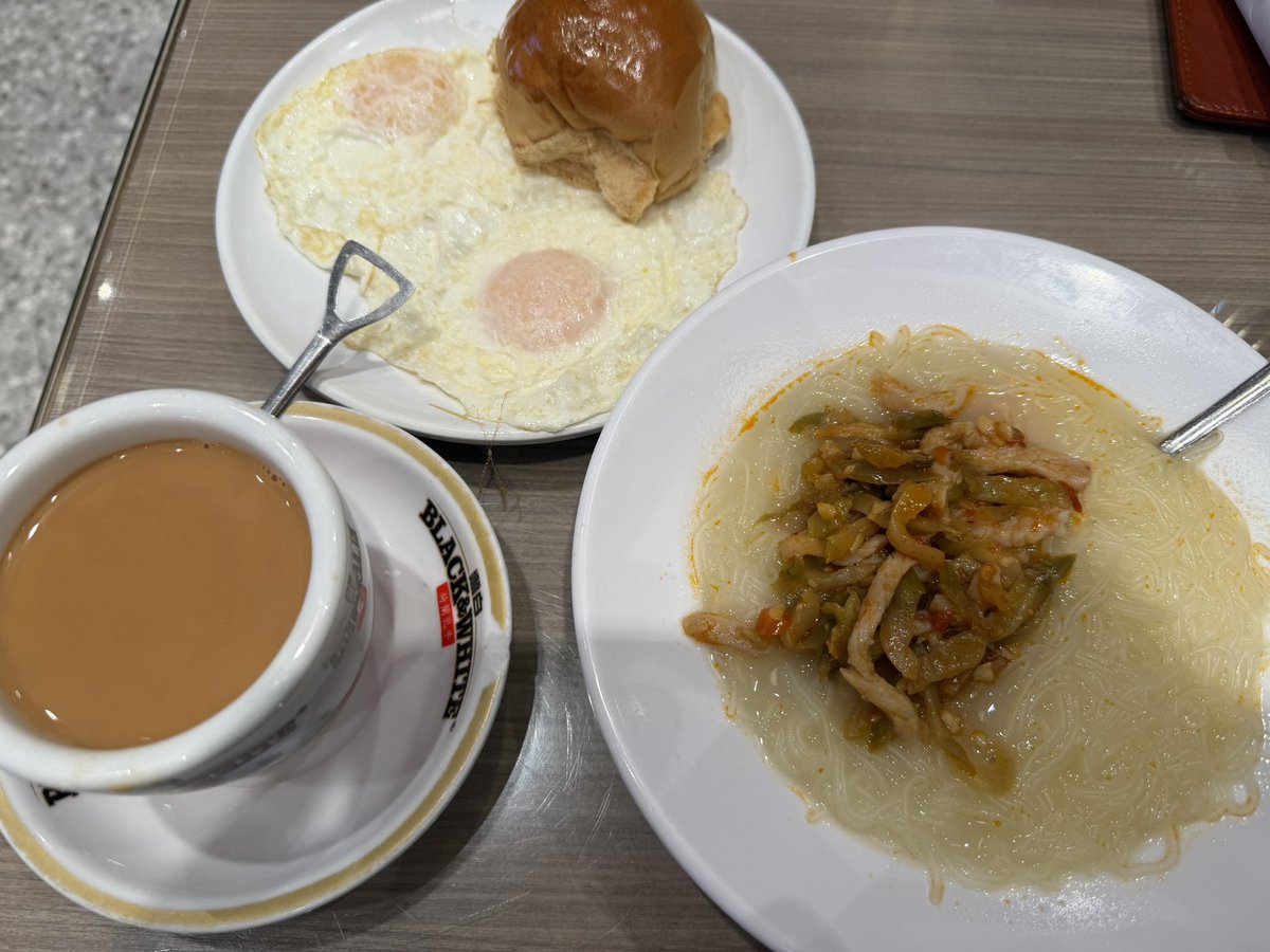 ワイタト tweet media