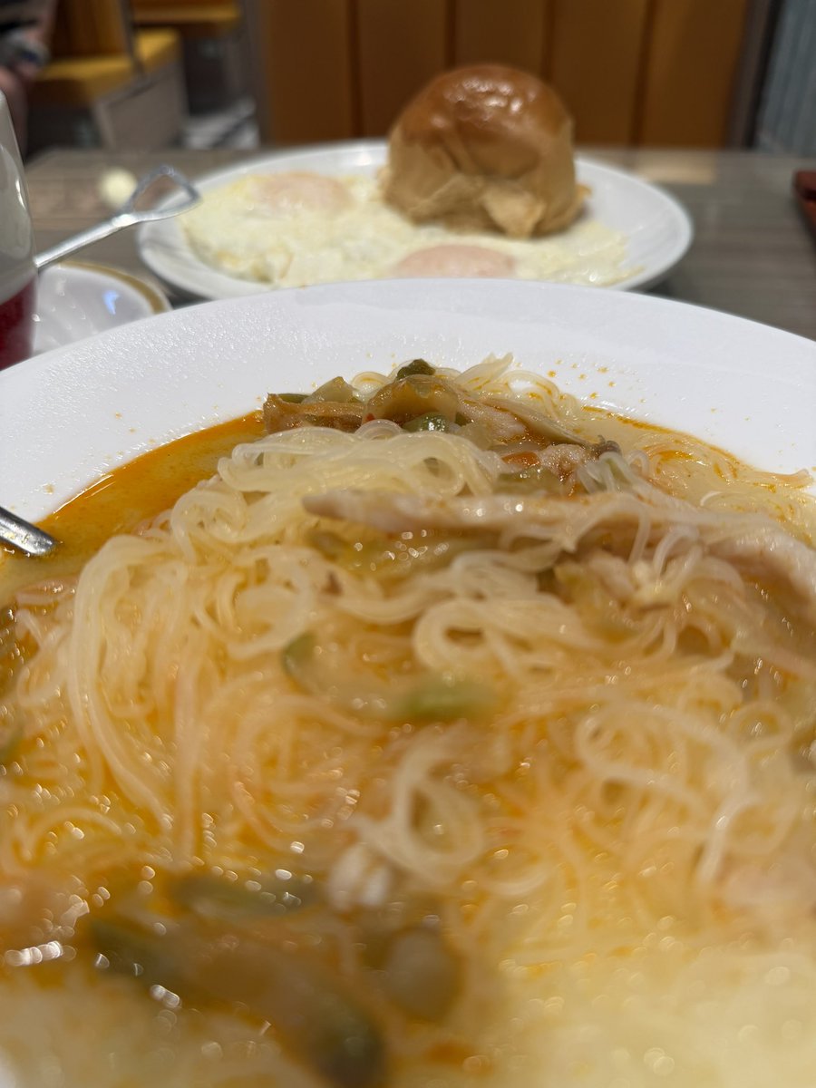 ワイタト tweet media