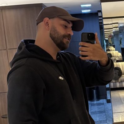 caioorio2's tweet photo. #NovaFotoDePerfil https://t.co/o3vqAqn7E4