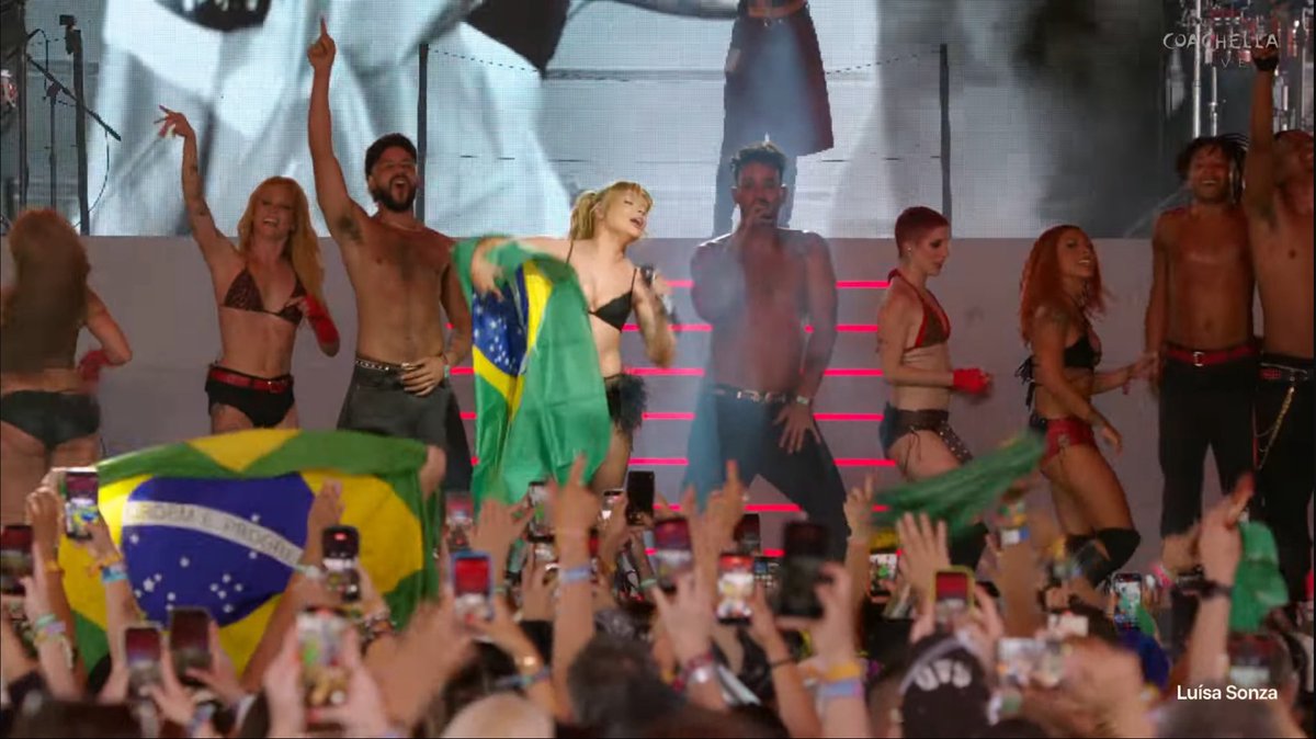 annalynne #SONZACHELLA 🌴 tweet media