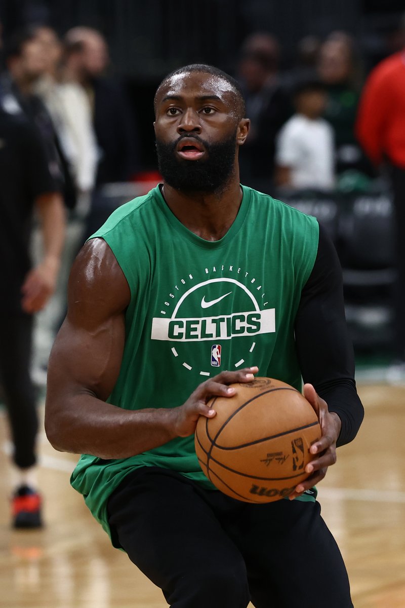 Jaylen Brown closes out the regular season averaging:

☘️28.7 PTS
☘️6.9 REB
☘️5.1 AST
☘️35 games with 30+
☘️7 games with 40+

That’s a SUPERSTAR season