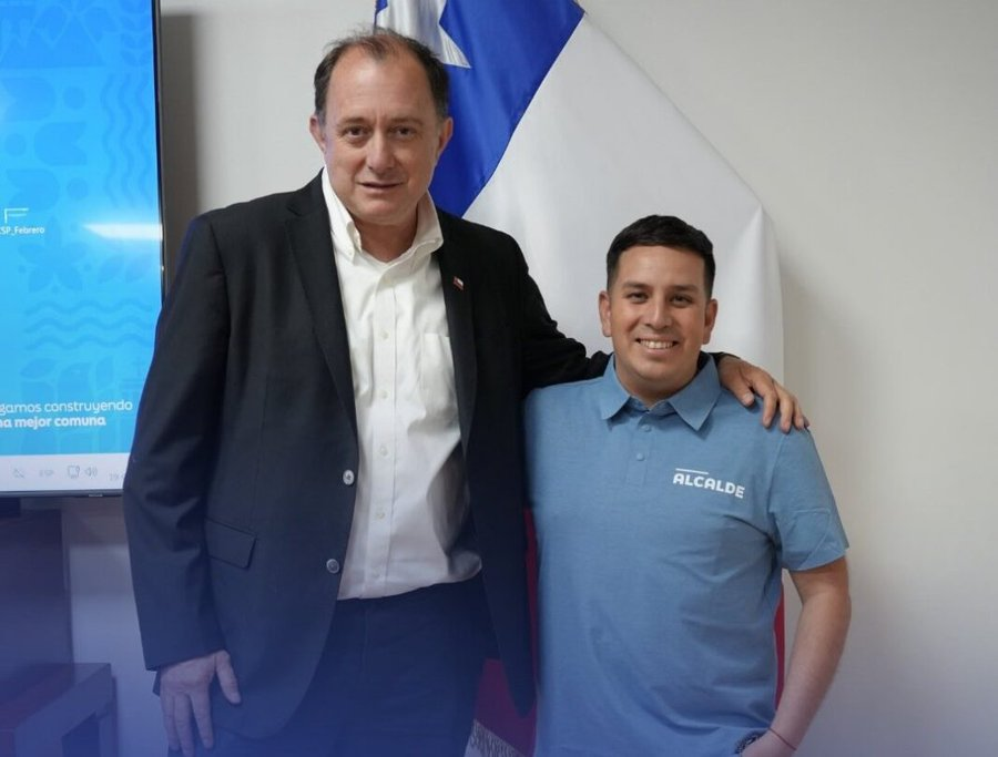 El Iconoclasta político tweet media