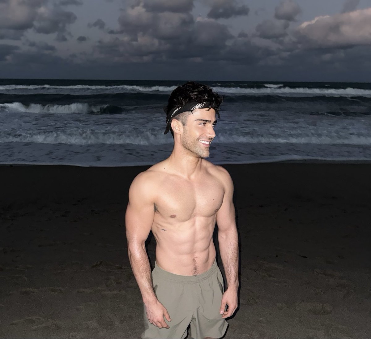 maxehrich tweet media