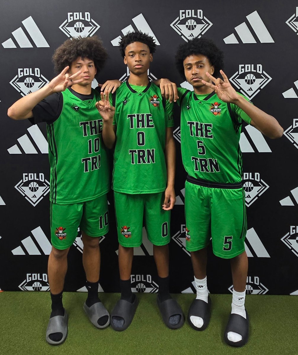 STPointHoops tweet media