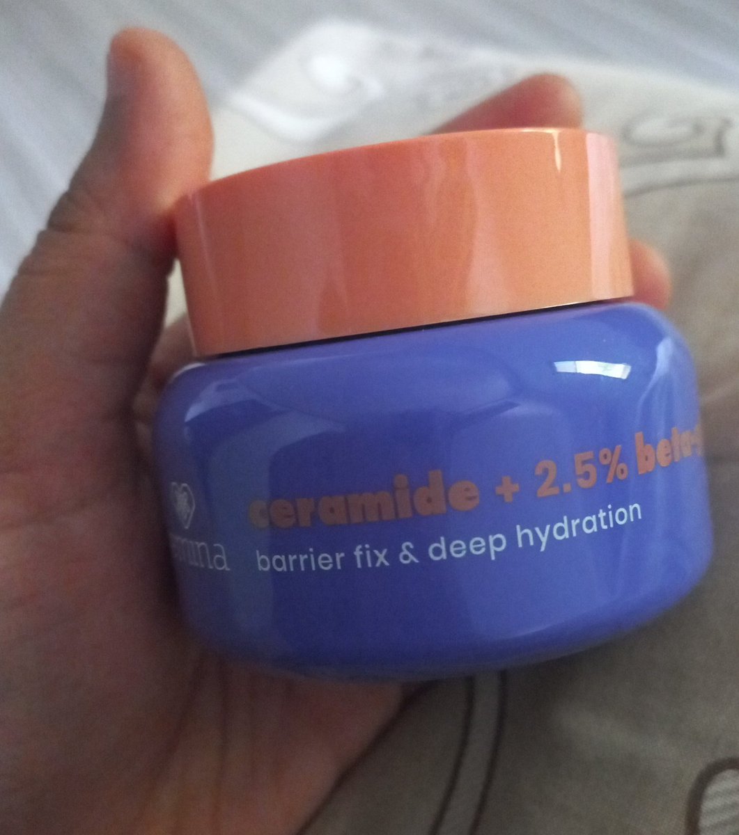 bluberryypi33's tweet photo. @tanyarlfes Aku pake ini. Ampuh buat memperbaiki skin barrier tp buat yg breakout parah aku nggak tahu tp utk kulit sensitif kayak aku ini aman sih ga prnah yg sampe jerawatan parah tp klo udh yg breakout parah aku ga tahu https://t.co/WdPQH1Kt6L https://t.co/R2He7ZIHTu