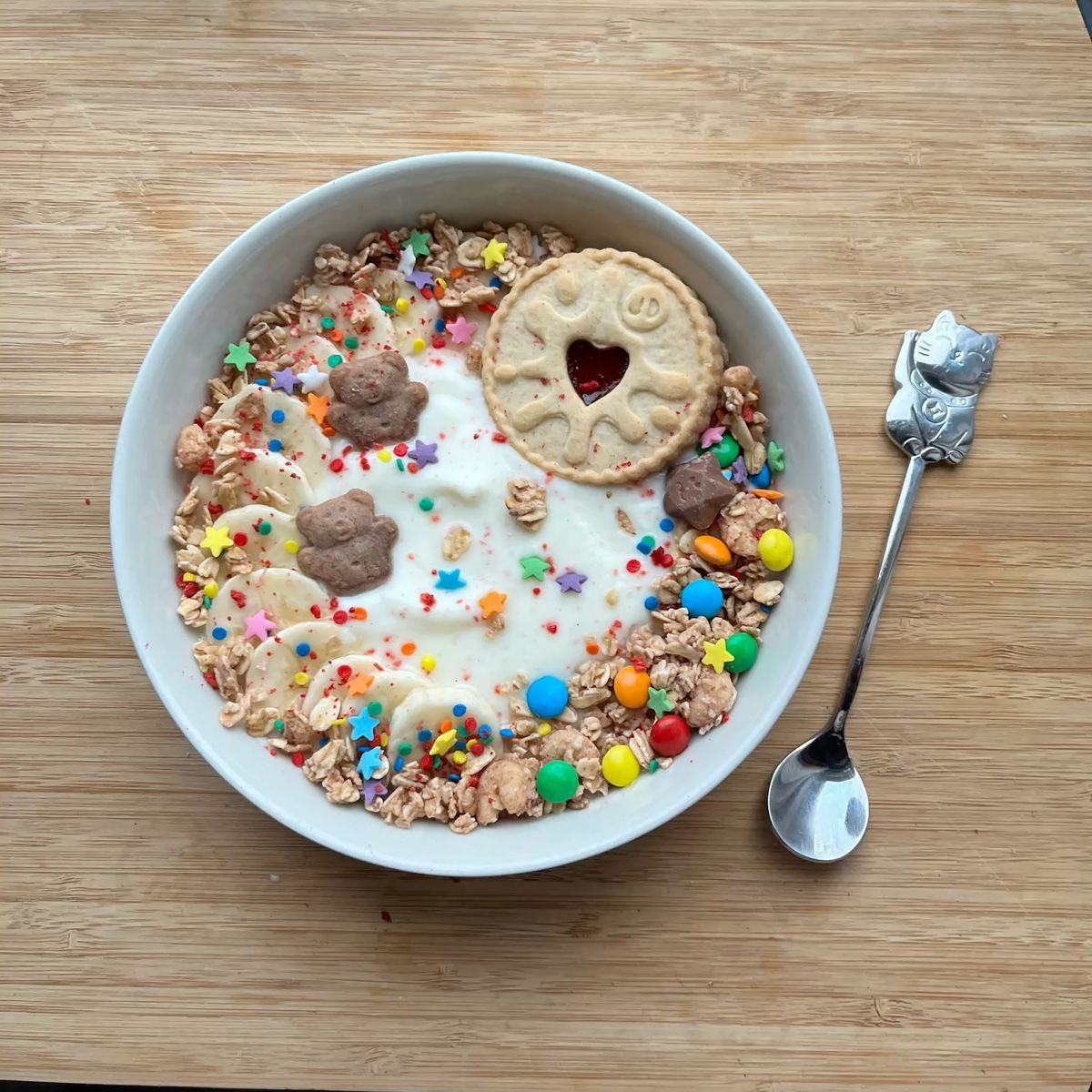 ana ᕱ⑅ᕱ tweet media