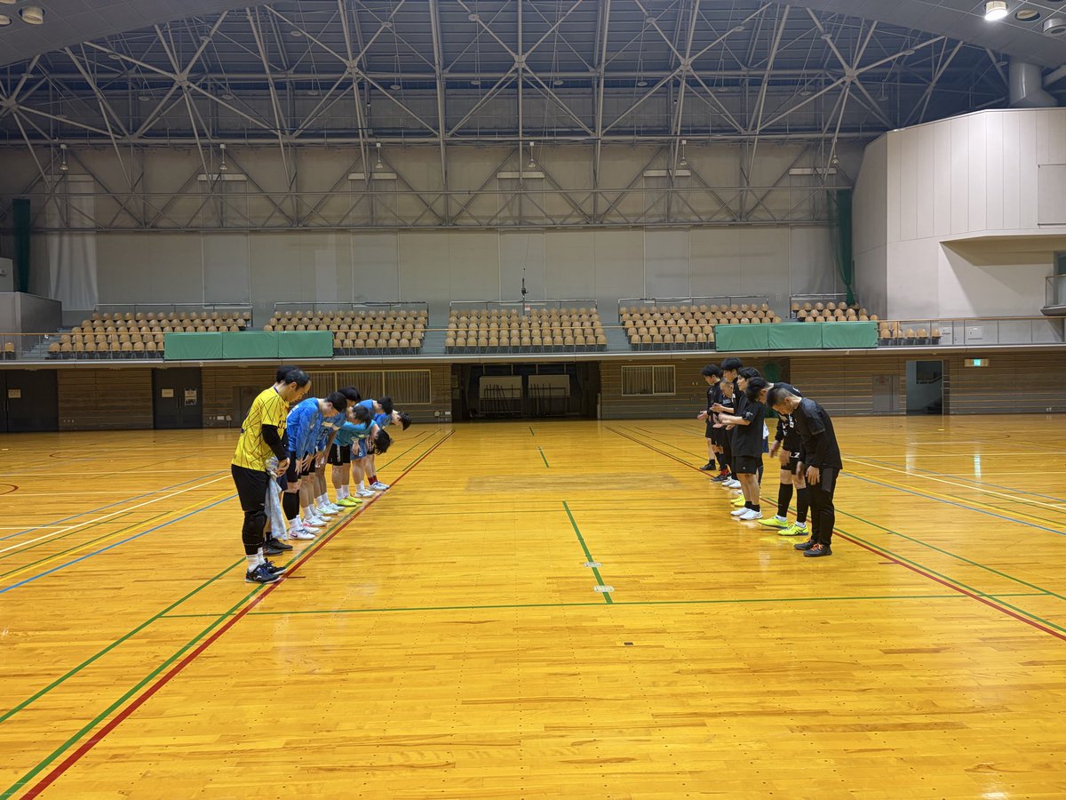 練習試合結果
vsバモス湘南さん　6-2 ◯

藤沢遠征！！

新シーズンに向けてセットプレーを色々試してみました！
いい感じで仕上がってきましたのでこれからに期待です！！！

バモス湘南さん素敵な体育館での対戦ありがとうございました！

#丸善化工
#フットサル
#対戦相手募集