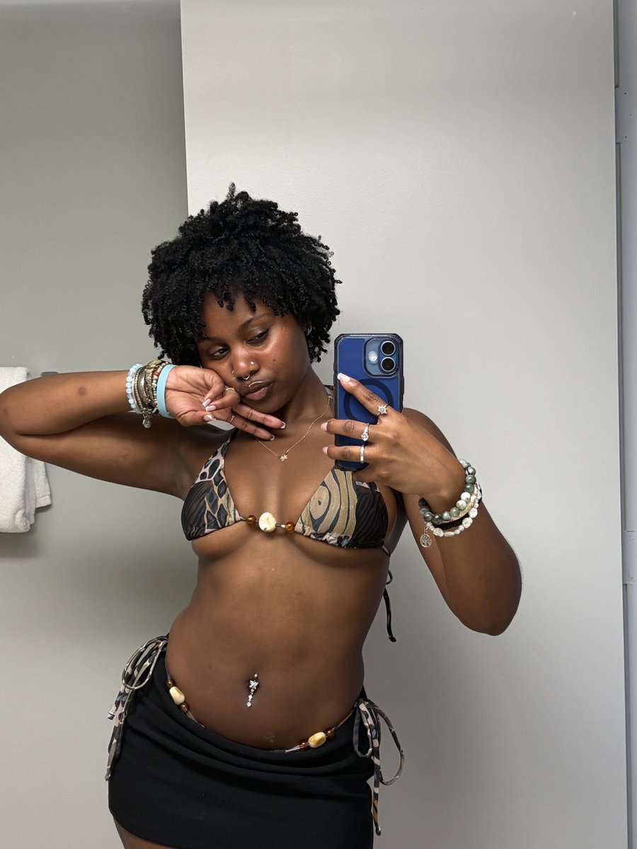 koyannaa_'s tweet image. damn i ♡ the #beach