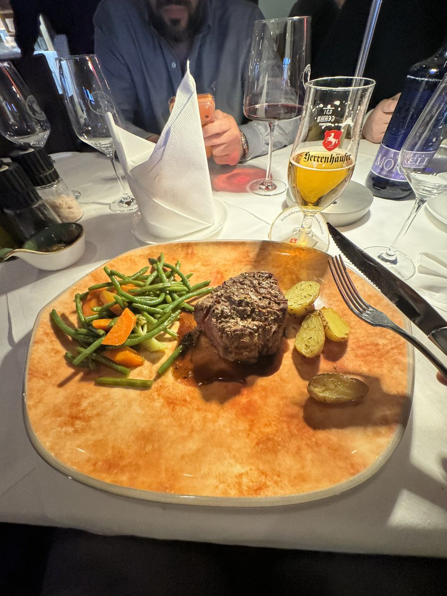 Lukas Wayne tweet media