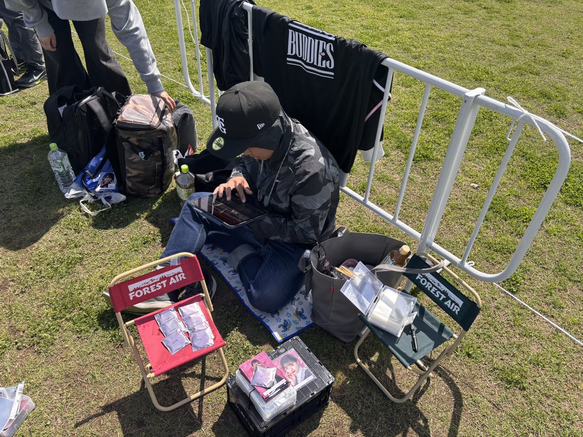 のぶっち　固ツイ見てください！！ tweet media