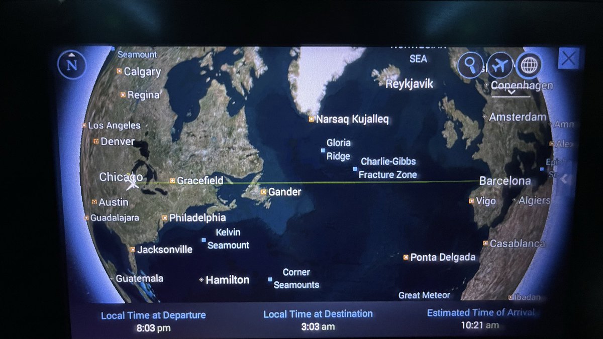 ZhutianChen's tweet image. Heading to #CHI2026 in Barcelona 😃 this year UMN has a strong presence at CHI, including 13 papers, 3 posters, and 2 workshops. Additionally,  Prof. Joseph Konstan will be honored with the ACM SIGCHI Lifetime Research Award!  @UMNComputerSci