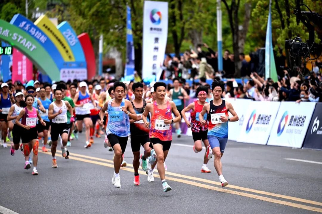 Fun ZunYi tweet media