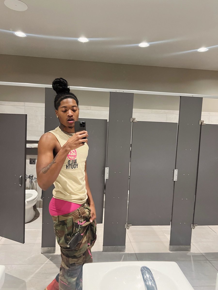 PAPI TRAVIS tweet media