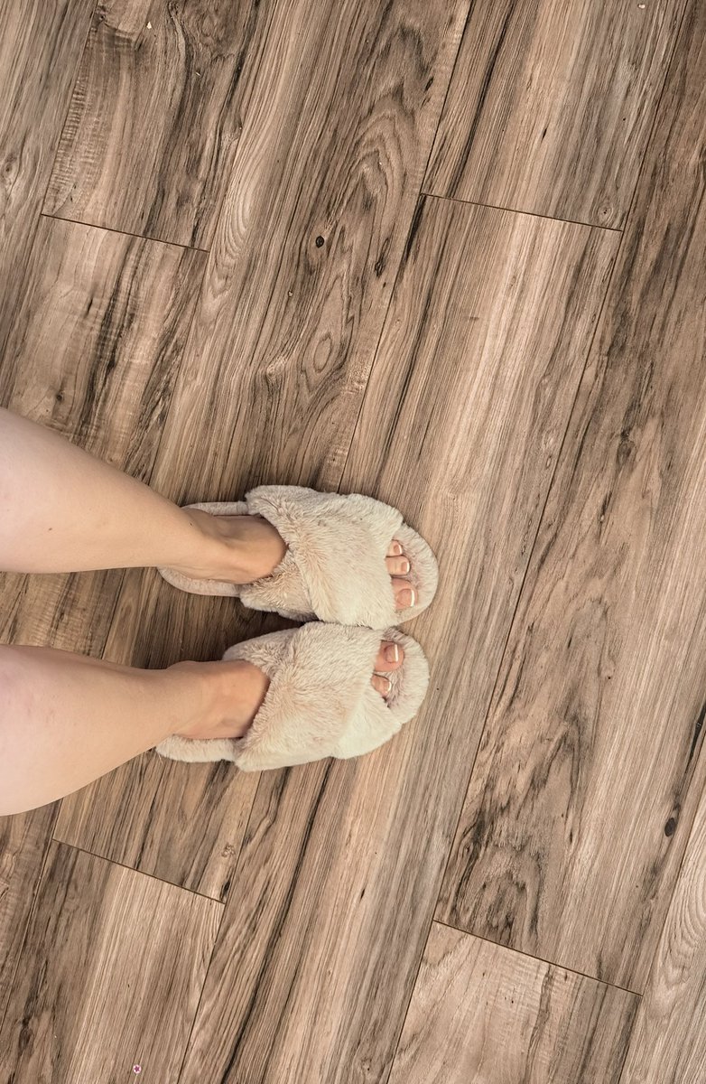 GoddessCleo tweet media