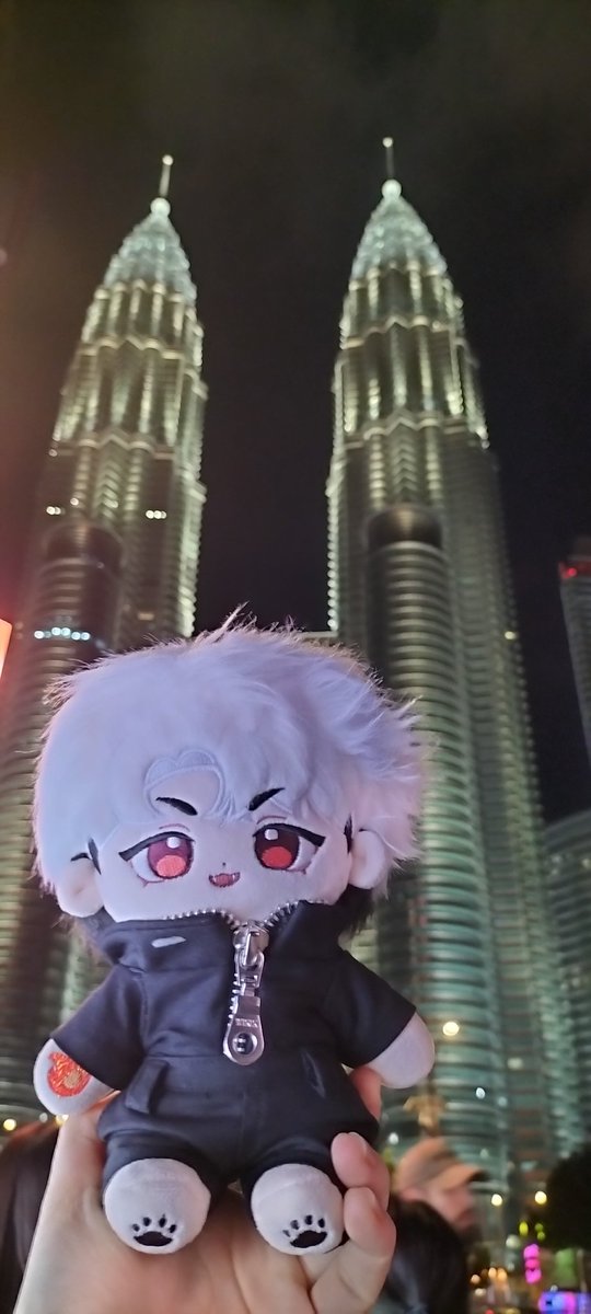 uchuuu_man's tweet photo. looking forward to Caligo pt2 🥹🙌
💙💜💗❤️🖤

#플레이브 #PLAVE #Caligo_Pt2 #PLAVEinMY #PLAVEHappenings_MY https://t.co/zaSH0ROxWV