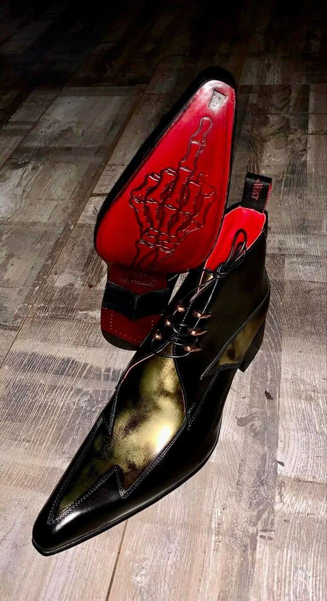 Say 🂱 tweet media