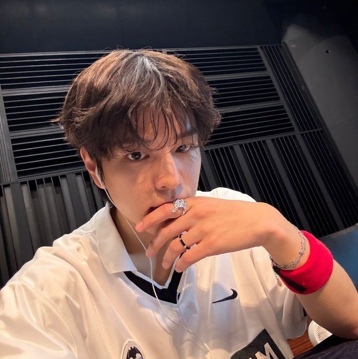 ᴜʀᴀ⭑MINCHAN KISS tweet media