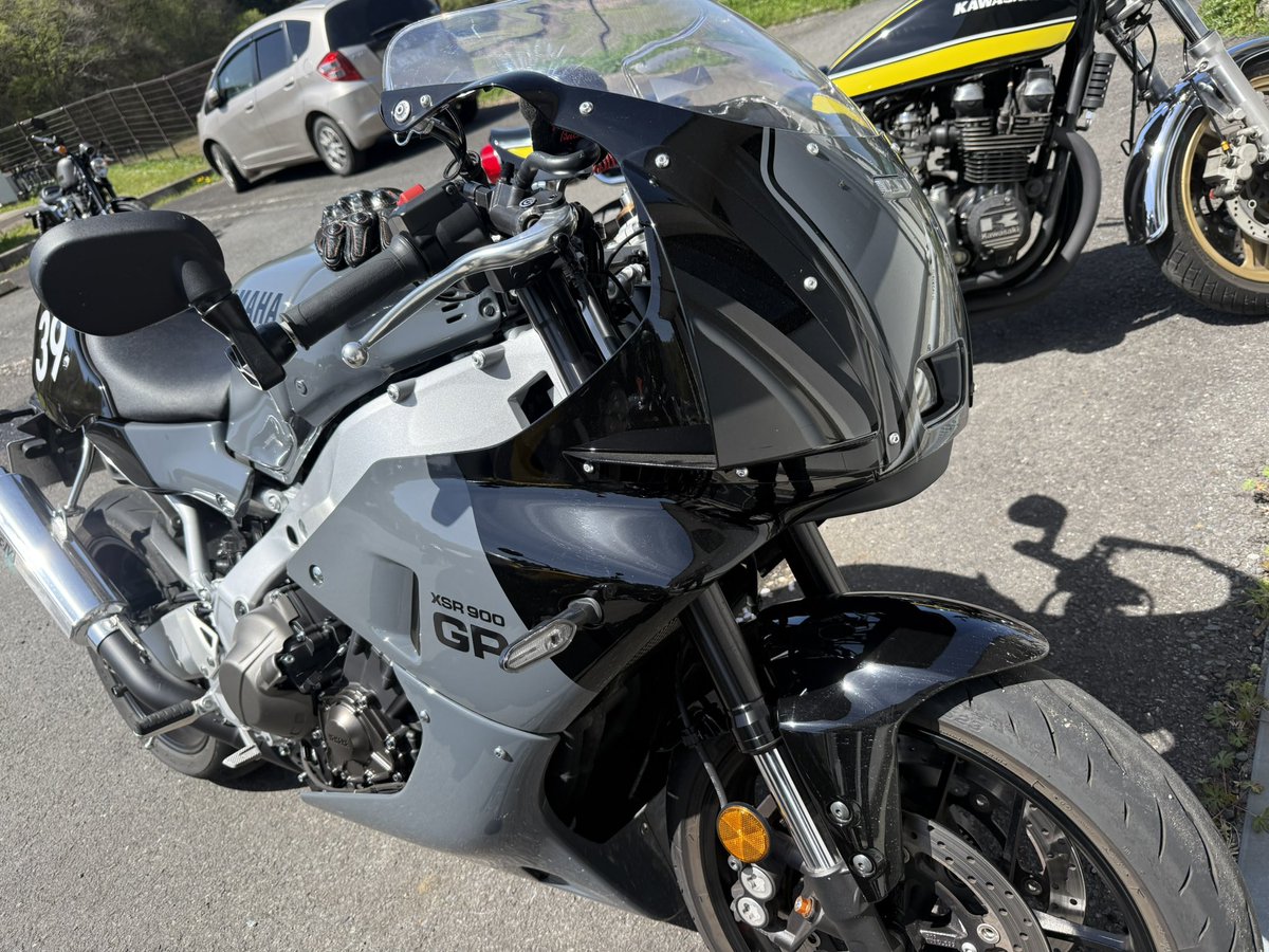 かちょう@ tweet media