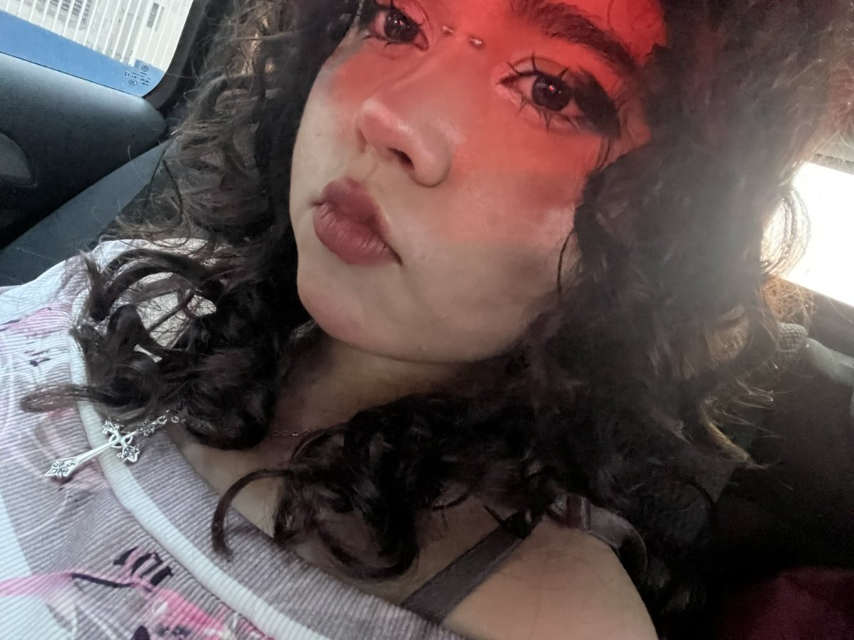 ghostgirl ૮꒰◞ ˕ ◟ ྀི꒱ა tweet media