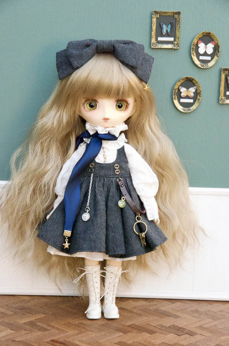 4/17（金）21時から販売いたします✨女の子のワンピースセットが1、rootの白いブラウスのセットが4、グレーのブラウスのセットが2です。今仕上げてるものもあるのでまた写真を増やしていきますね🌟