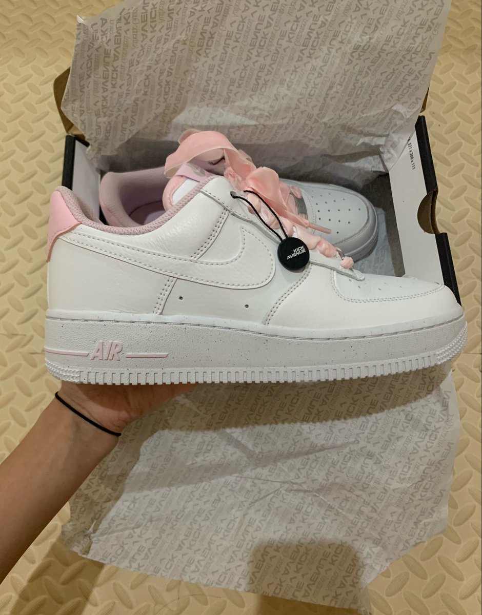 chrstnnov's tweet photo. Wts 
Sepatu Nike Air Force 1 ‘07 Vintage Pink Foam

Size EUR 39 25 CM 
Belum pernah dipake samsek
Box lengkap no minus
Dijual krn kegedean😭

Price 1800K nego tipis 
#zonauang #wts https://t.co/SVOfJoH2IM
