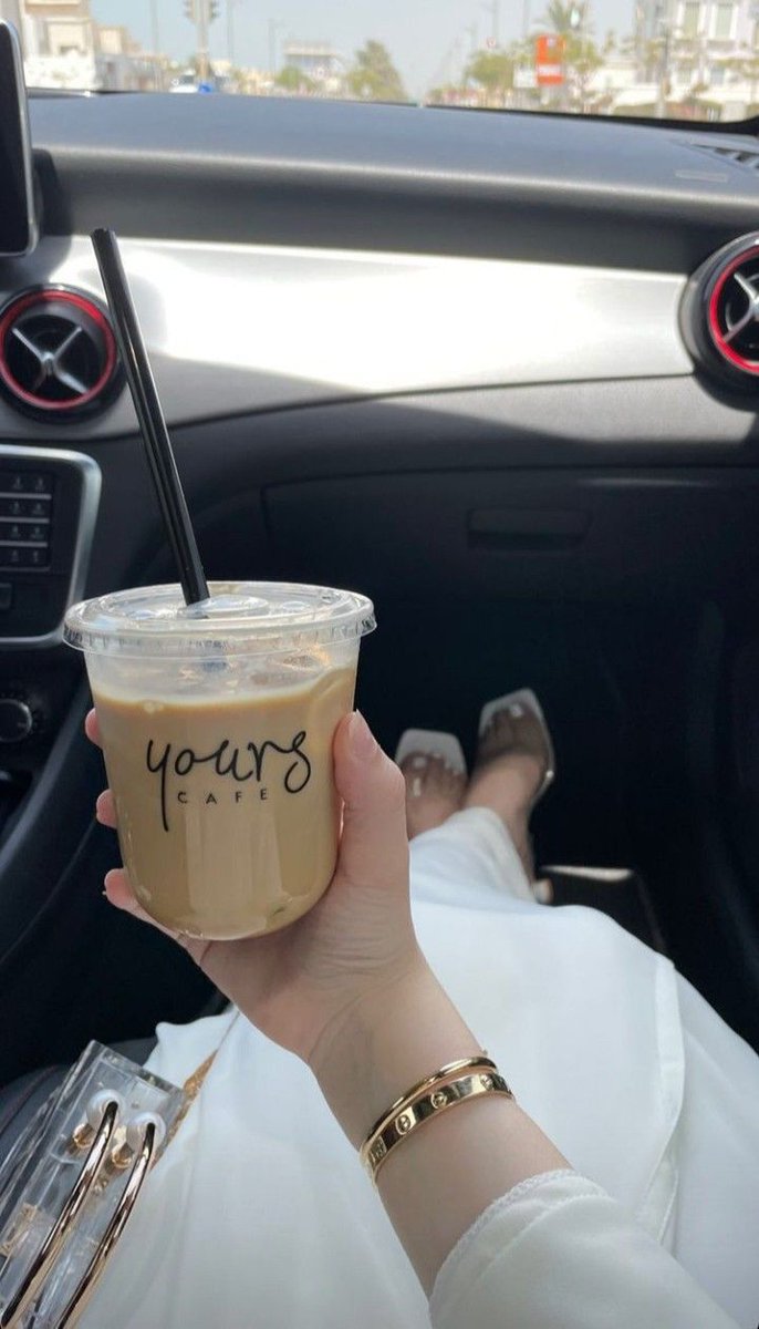 ᥫ᭡ 乇𝐌𝐌乇 tweet media