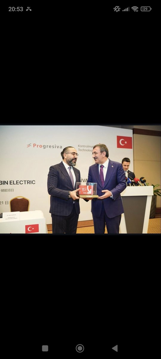 nateknatek080's tweet photo. ve bunca düşürmesine rağmen %200 bedelli ve hala da lot satış kap’ı yolluyor. #kontr Artık gerçekten adam kimsenin kendine bişe yapamayacgını düşünüyor. @SamiAslanhan @RTErdogan @memetsimsek @suleymansoylu @iletisim @cenginyurt52 BU SOYGUN NE ZAMAN SON BULUCAK? https://t.co/nqiqOlCOcS