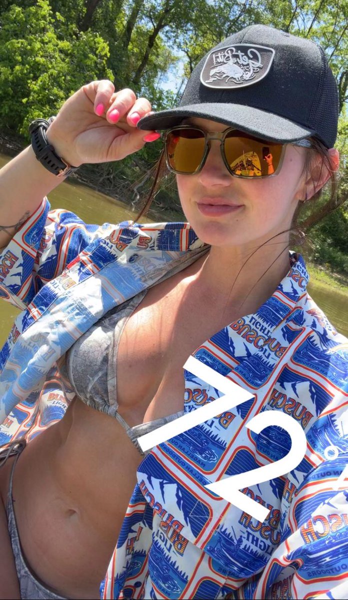 hannah barron tweet media