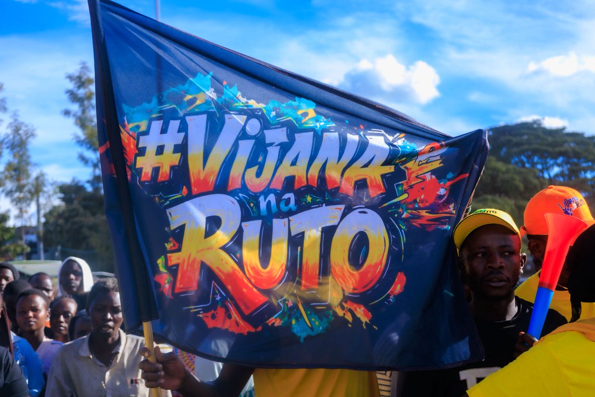 Qellaah's tweet photo. Samburu set the pace for youth empowerment. Vijana Tuko Set captured momentum and impact across communities, showing how collaboration between leadership and young people can drive sustainable development and inspire lasting change. #SamburuChapter. https://t.co/r1cEXoGmA2