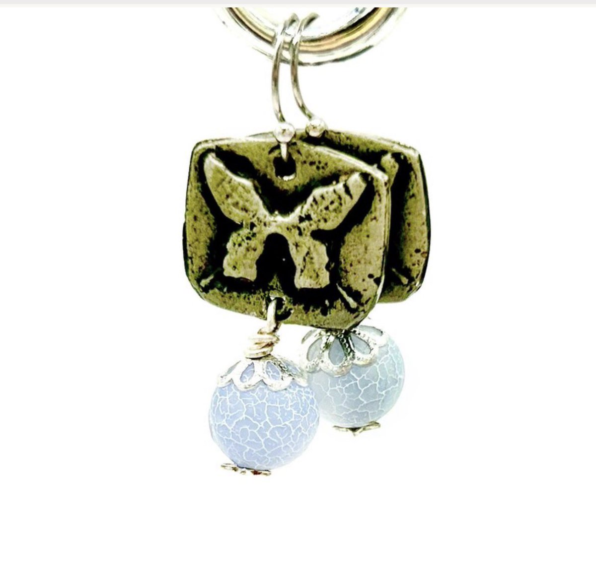 ZenCatPottery's tweet image. Handmade lead, free, pewter, charms with periwinkle blue agate beads
etsy.com/listing/437172…
#Earrings #SpringEarrings #SummerEarrings #MothersDayGift #HandmadeEarrings #HandmadeJewelry #ButterflyEarrings