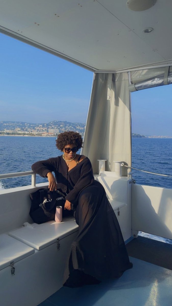 𝐃𝐄𝐋𝐈𝐋𝐀𝐇🐦‍🔥 tweet media