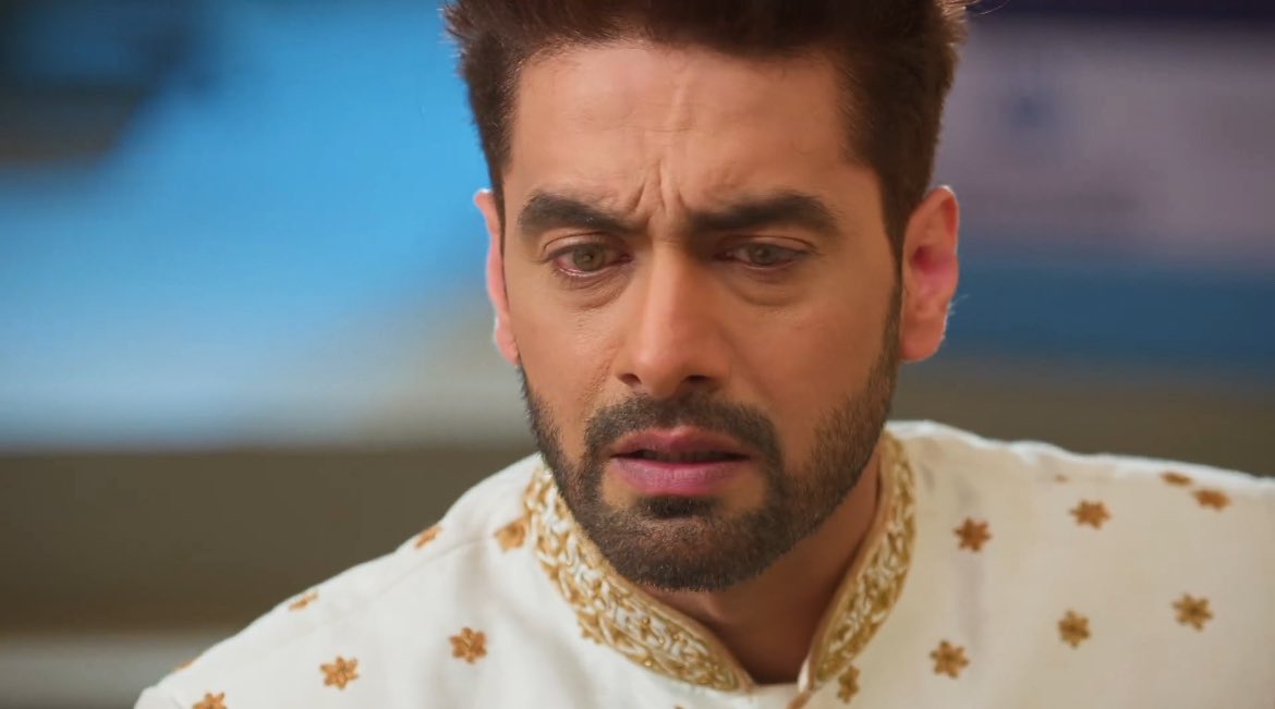 Abhimaanaaira's tweet image. These expressions are enough for praising you  captain sahab🔥
@ROHITPUROHIT00 what an actor you are!!!!🧿💙

#yrkkh #armaanpoddar #rohitpurohit