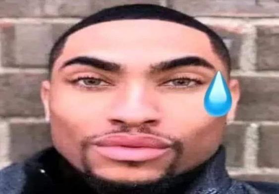 badgalriri tweet media