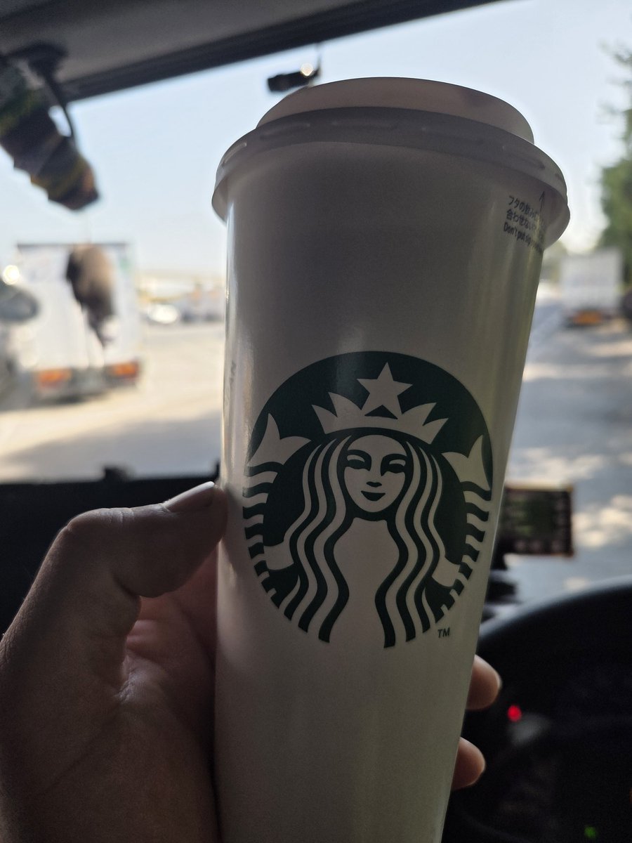 ヒロえもん <a href="/sariyhiro_2/">hiro</a> からもらったスタバギフトでカフェラテ(笑)