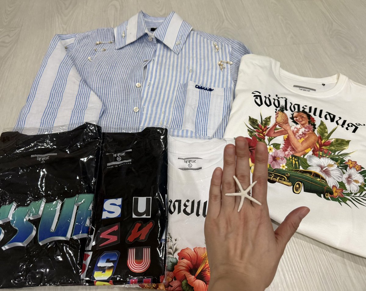nongpeung8's tweet image. เมื่อวานไปเที่ยว เพิ่งกลับถึงบ้านเจอเสื้อ issue มาส่ง แถมแแหวนที่น้องแจมใส่มาด้วย🤭😍
#แจมรชตะ @RachataJam