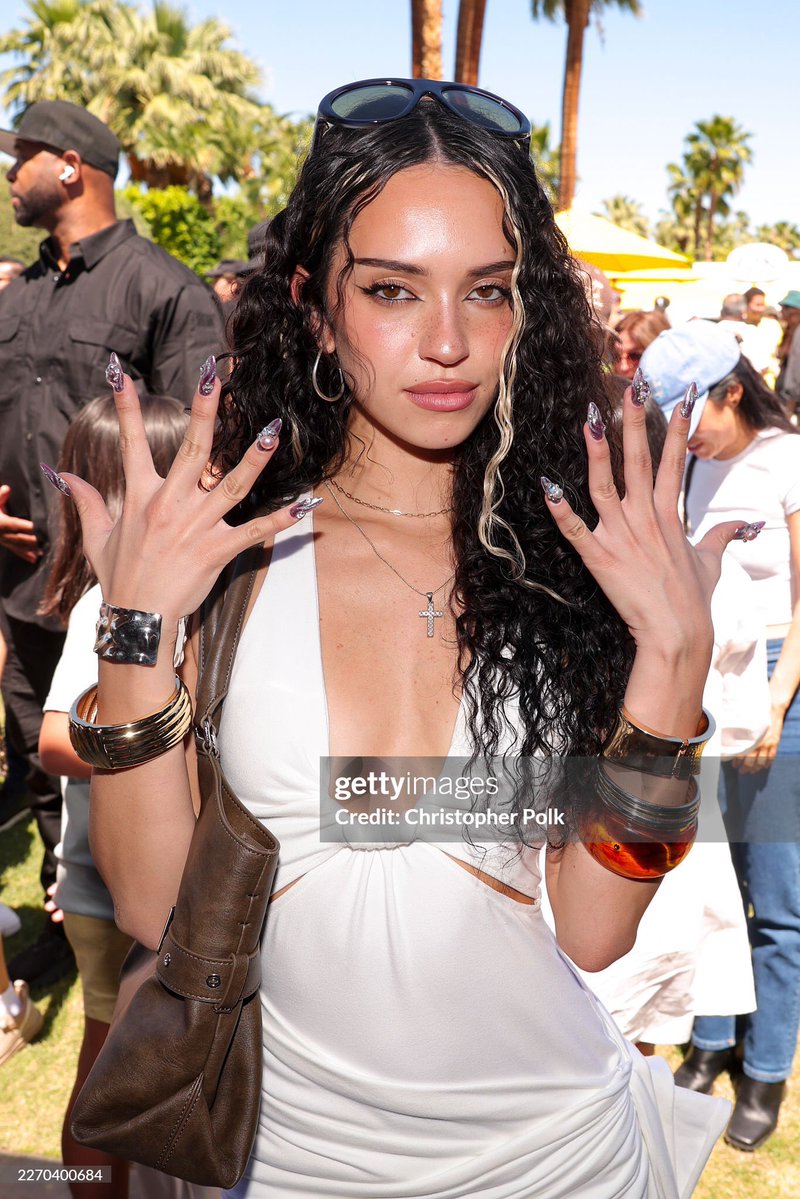 daniela pics tweet media