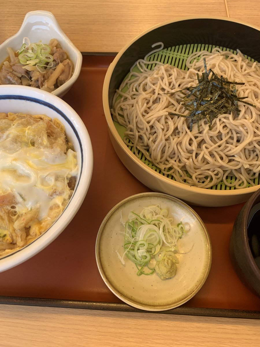山田うどんて
こんな美味かったかな🙄⚡️
最近食べ過ぎなので
さっぱりと⚡️